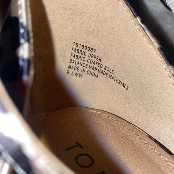 torrid Leopard Print Ankle Strap Pointed Toe Heels - Black & Cream - Picture 10 of 11